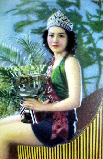 Name:  1940-Miss-Siam2.jpg
Hits: 531
Größe:  69,3 KB